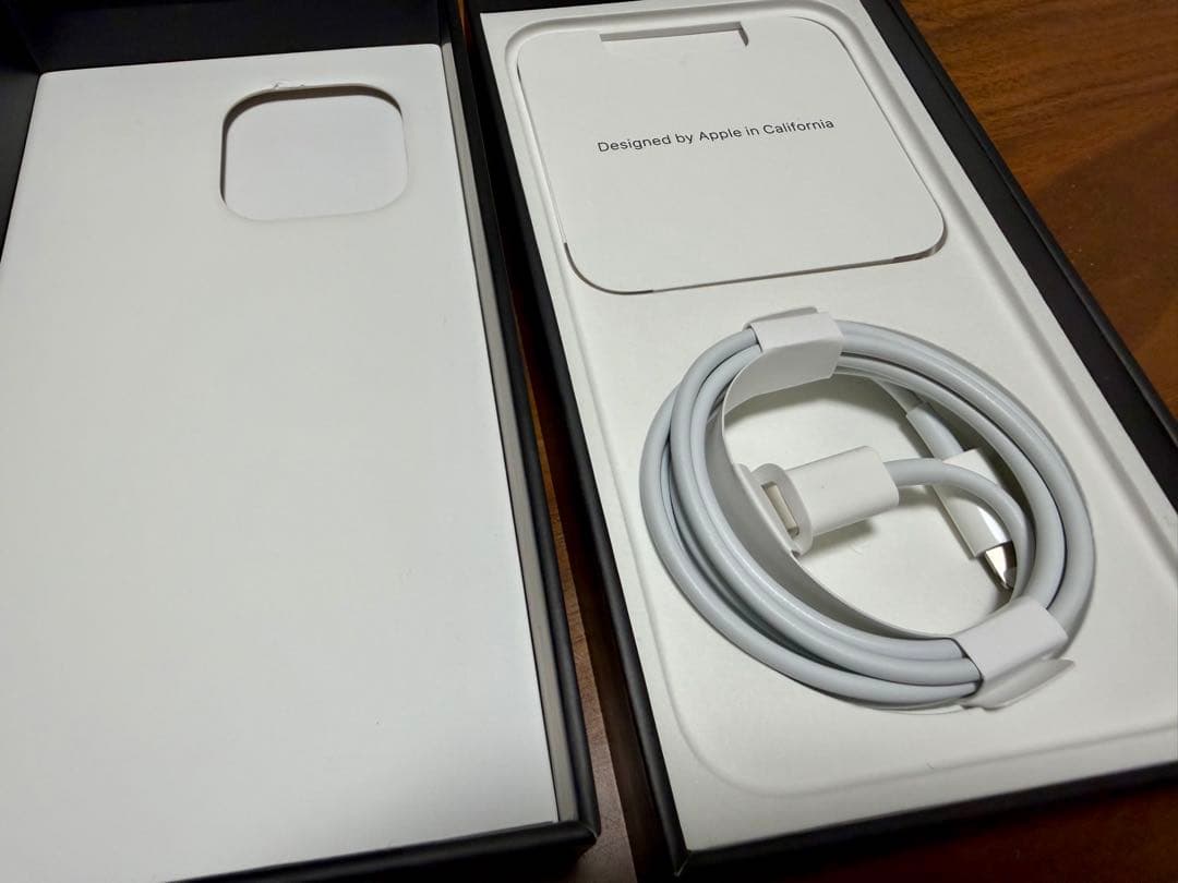 【美品】iPhone13Pro 512GBシルバー (おまけ付き)