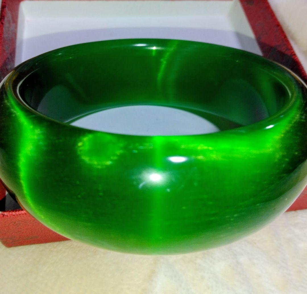 期間限定価格　希少鉱物　天然Green キャッツアイ　翡翠　バングル