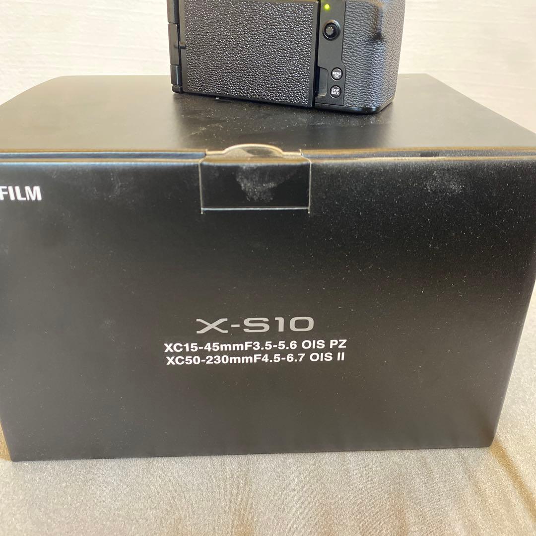Fujifilm X-S10 ミラーレスカメラ 本体とレンズセット