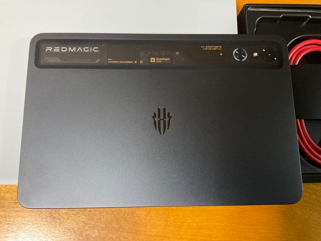 美品　REDMAGIC Astra ゲーミングタブレット 12GB＋256GB
