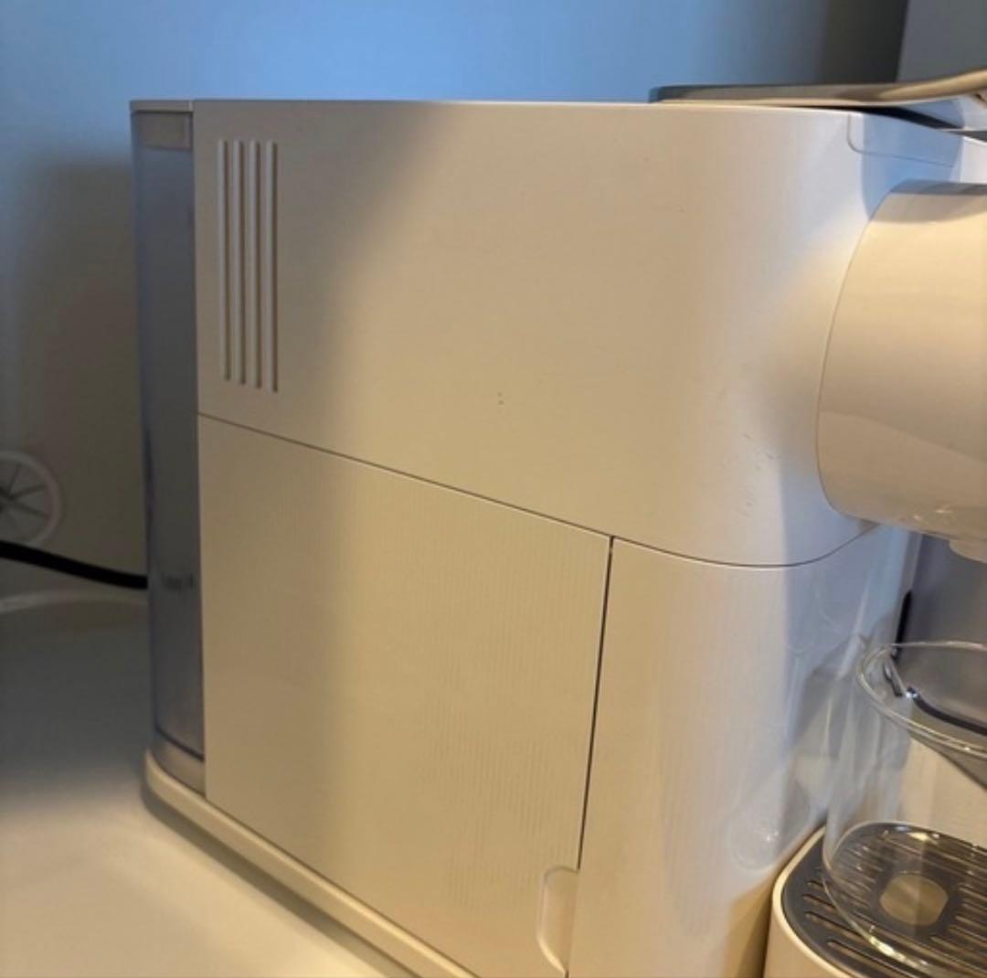 ネスプレッソ カプセル式コーヒーメーカー ラティシマ・ワン