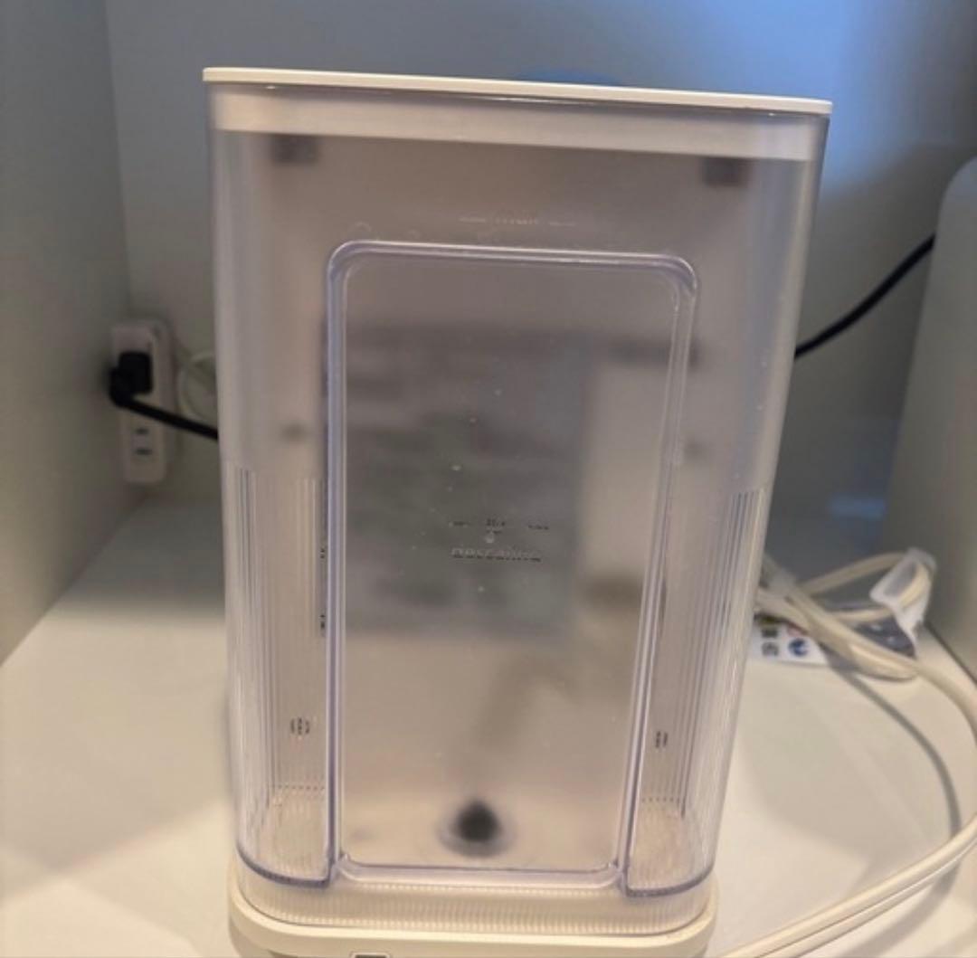 ネスプレッソ カプセル式コーヒーメーカー ラティシマ・ワン