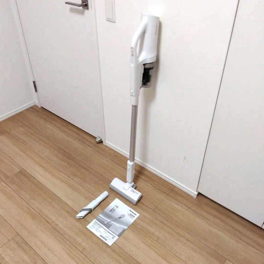 Panasonic スティッククリーナー MC-SB32J 2022年製