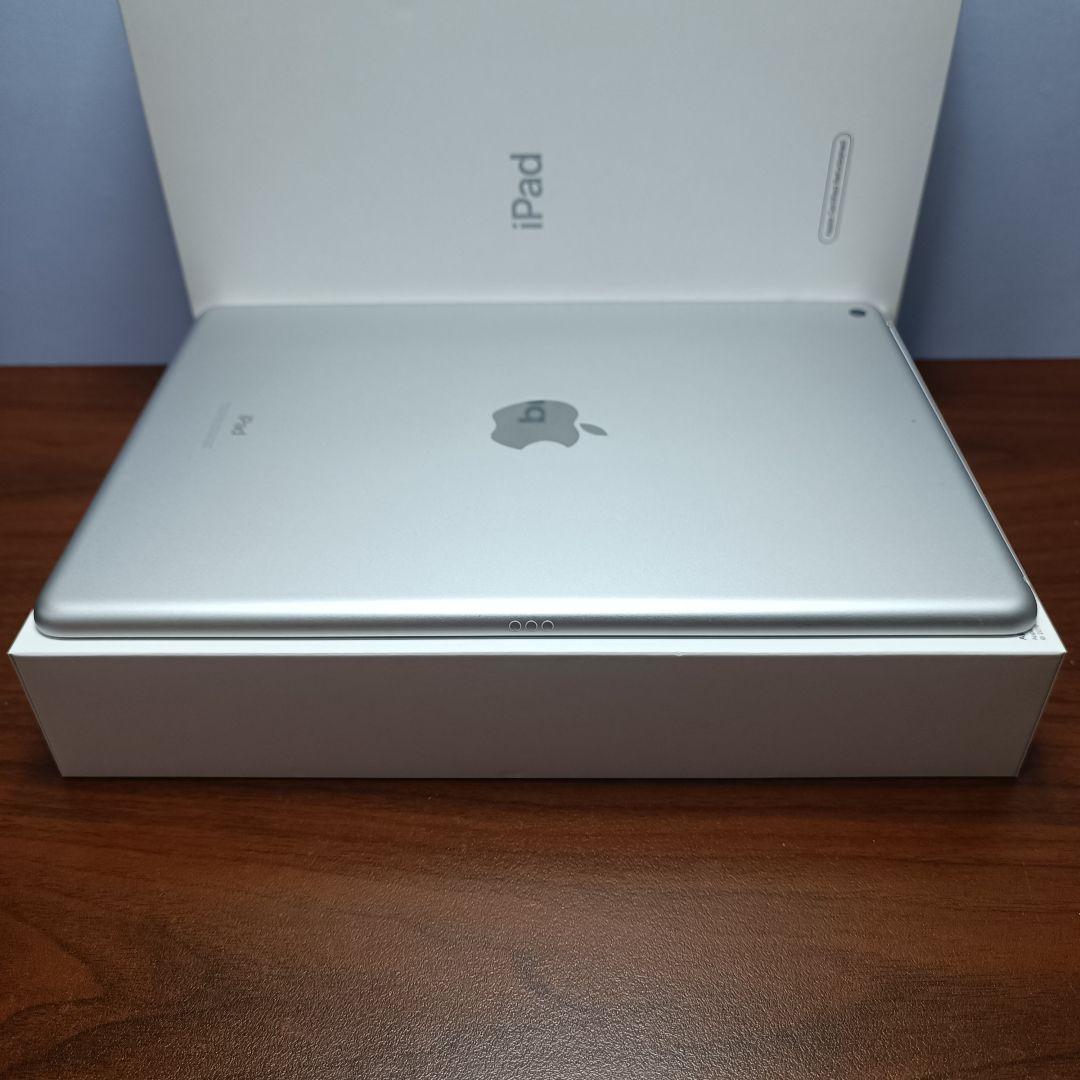 美品 iPad 10.2 第7世代 WiFi 128GB キーボードカバー付き