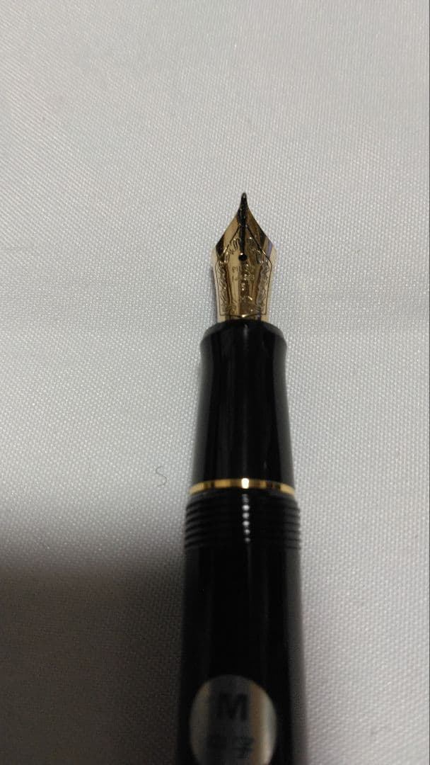 PILOT 黒 万年筆