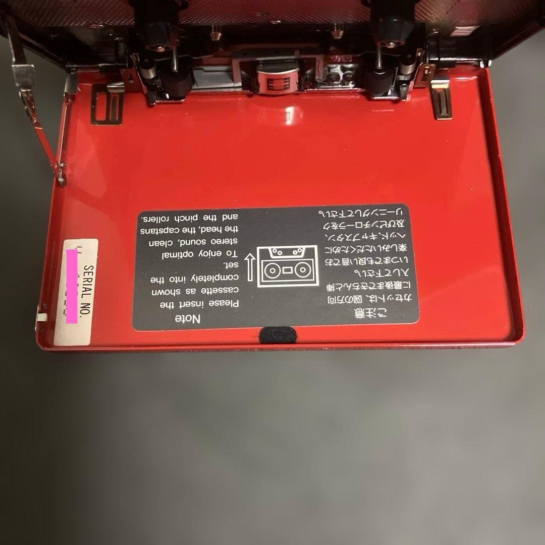 ポータブルプレーヤー SONY WALKMAN WM-702 RED CASSETTE PLAYER