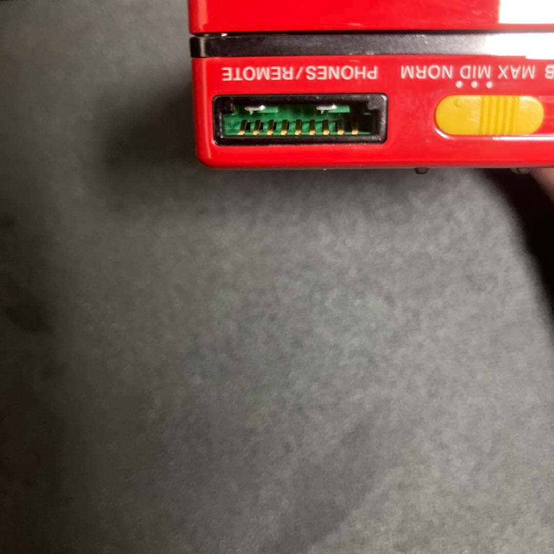 ポータブルプレーヤー SONY WALKMAN WM-702 RED CASSETTE PLAYER