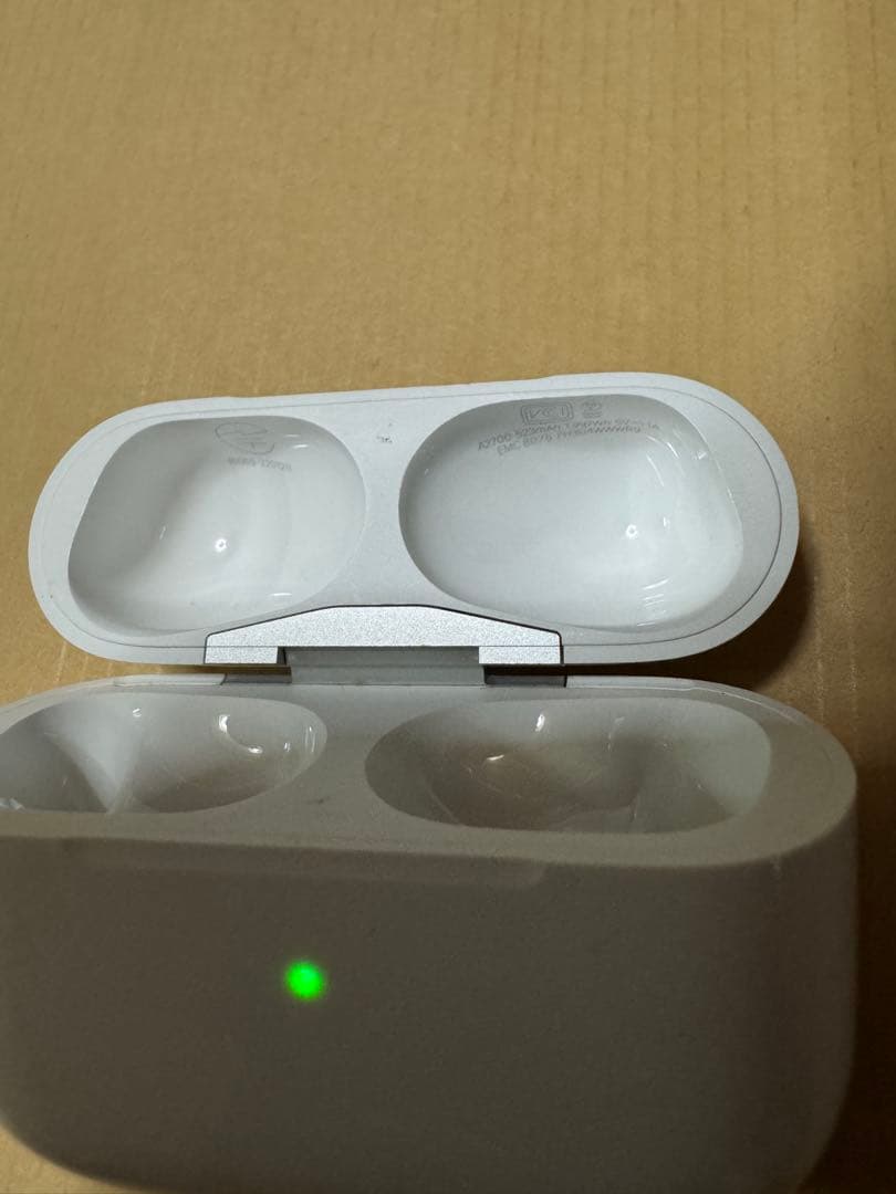 Apple AirPods pro2 ライトニング