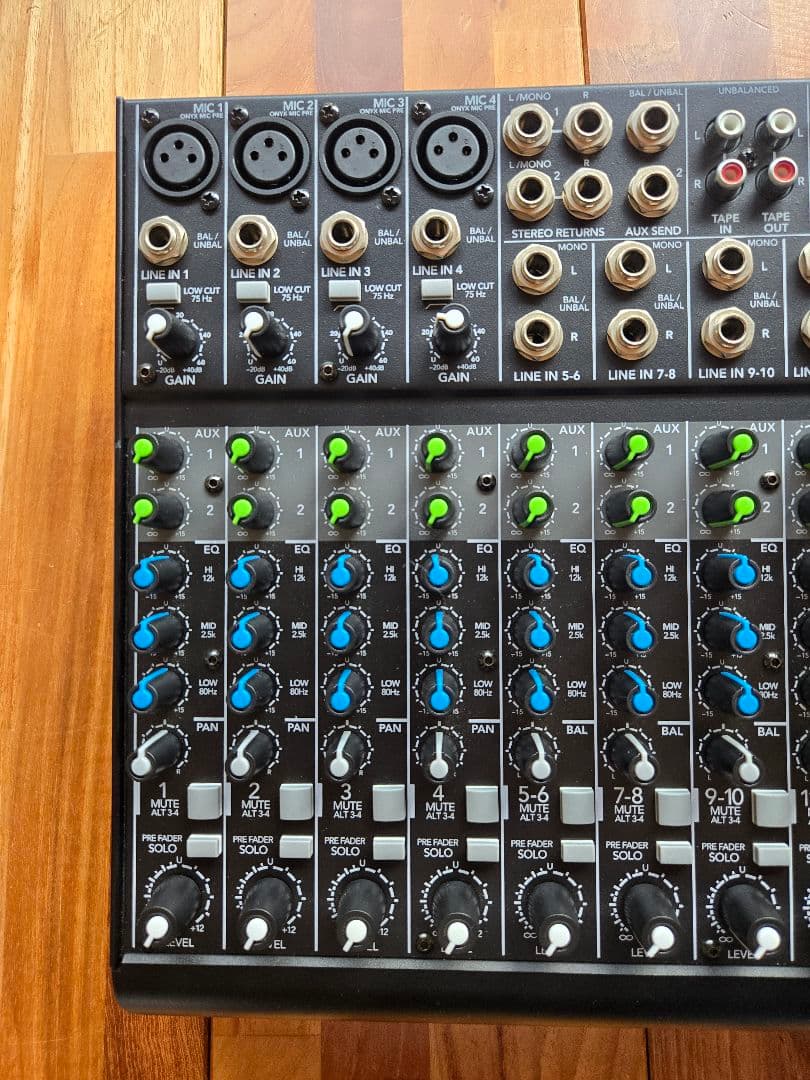 Mackie 1202VLZ3 アナログミキサー