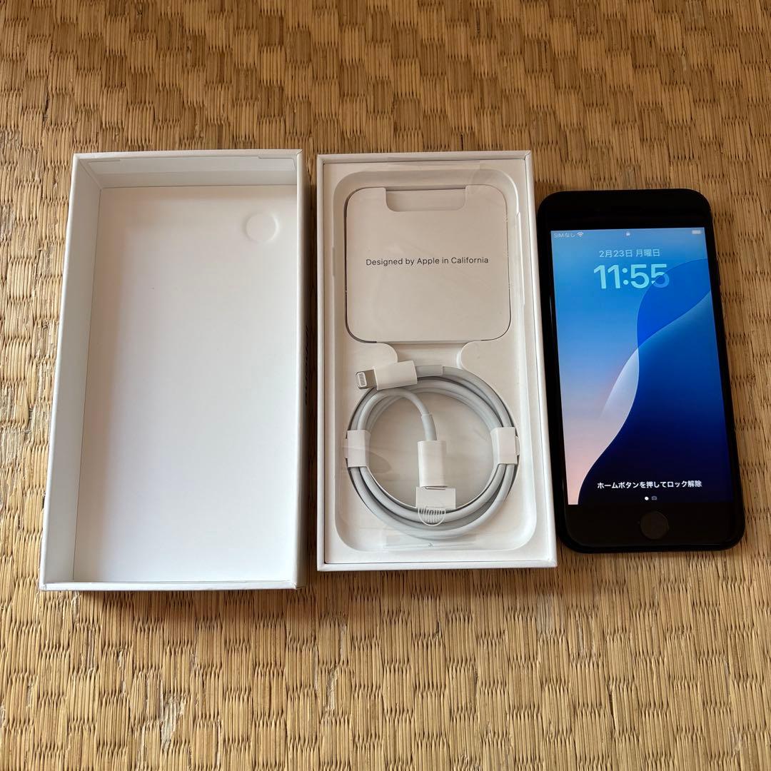 n*a様 iPhone SE3 64GB ブラック