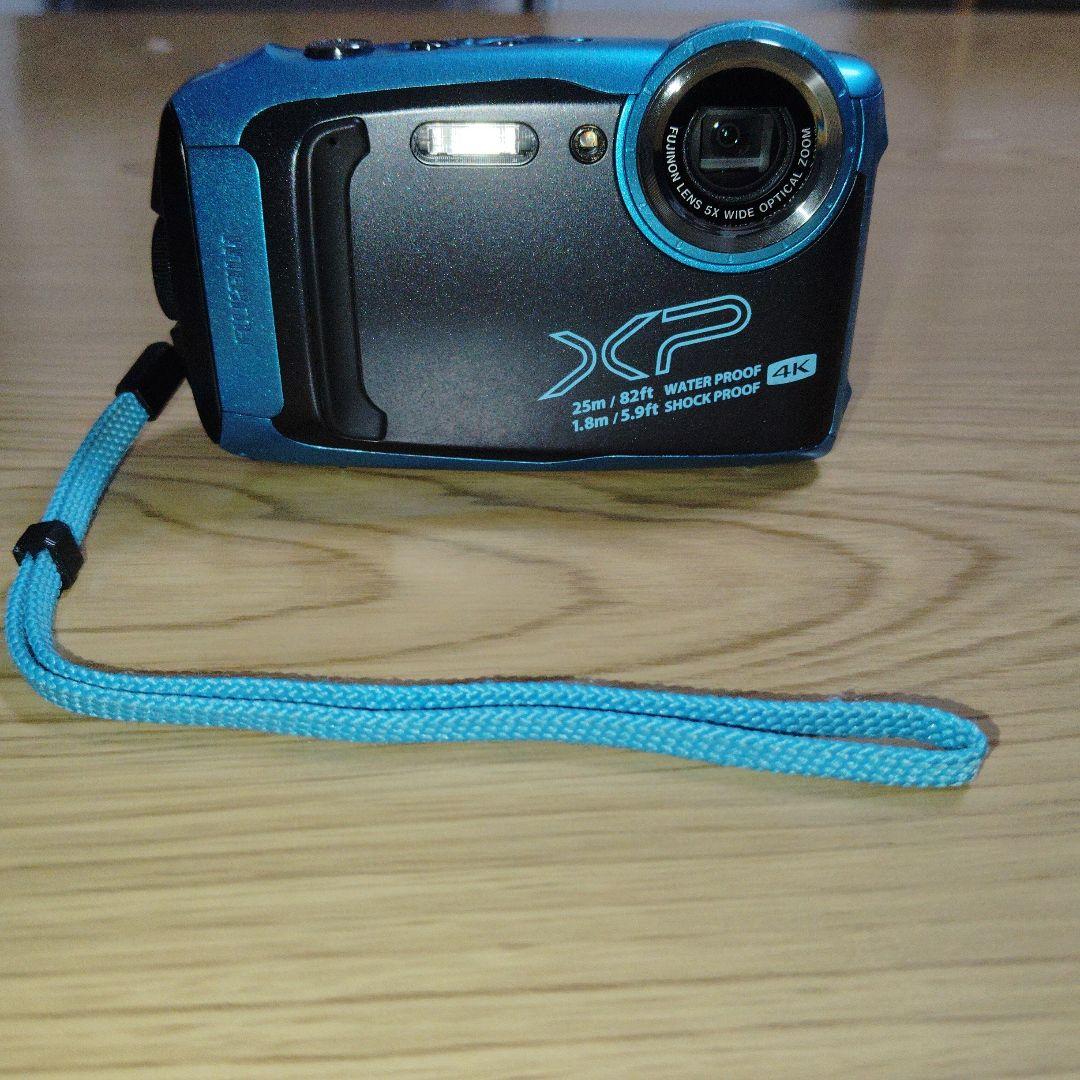 FUJIFILM　XP140 防水デジタルカメラ