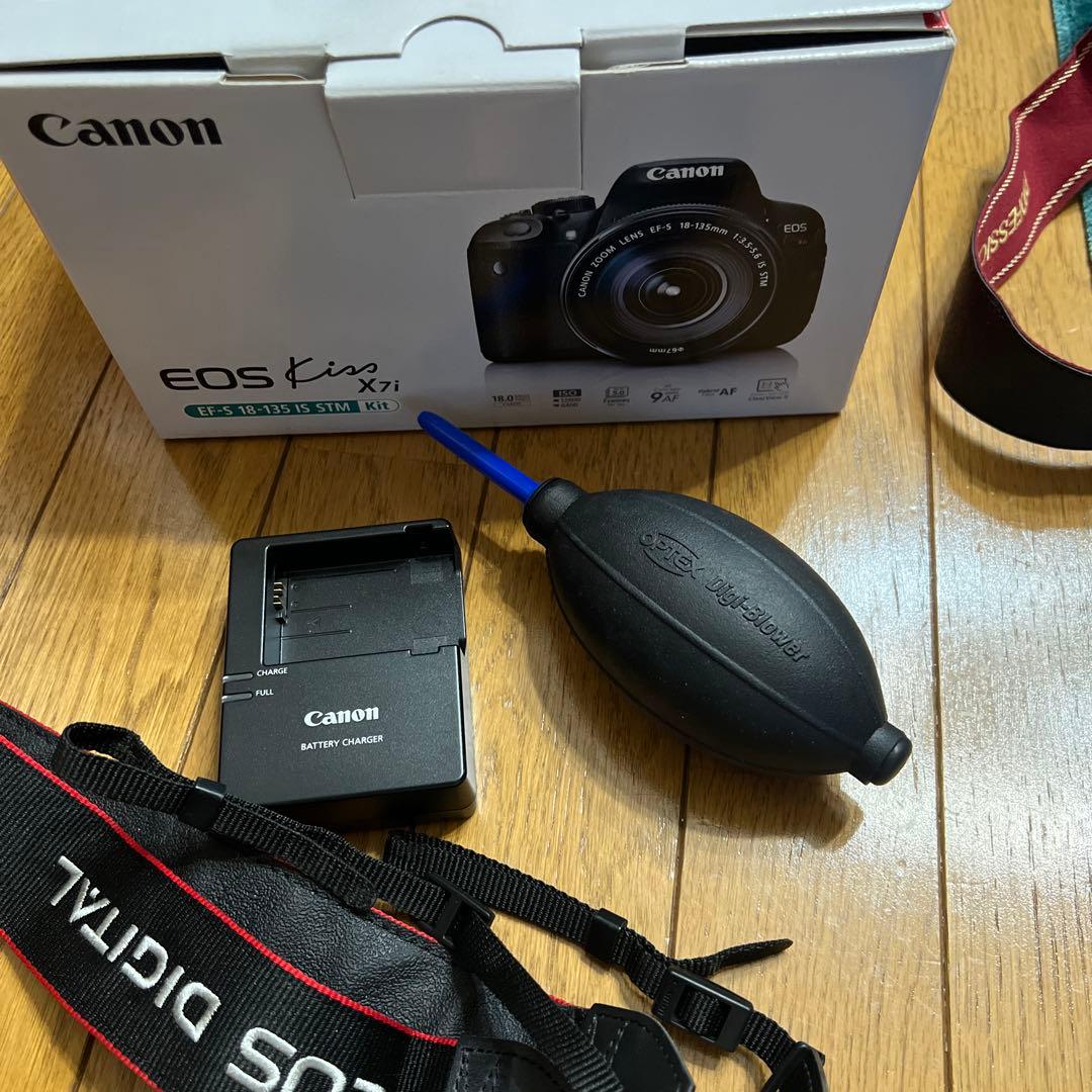 Canon EOS Kiss X7 iデジタル一眼レフ
