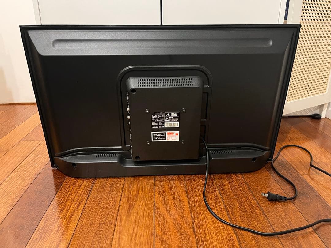 【値下げ】アイリスオーヤマ　32インチ型ハイビジョン液晶テレビ　32WB10PB