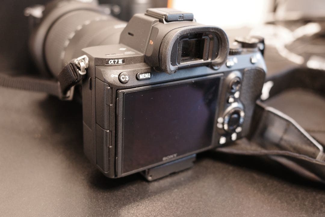 SONY α7 III レンズキット(SEL2870)