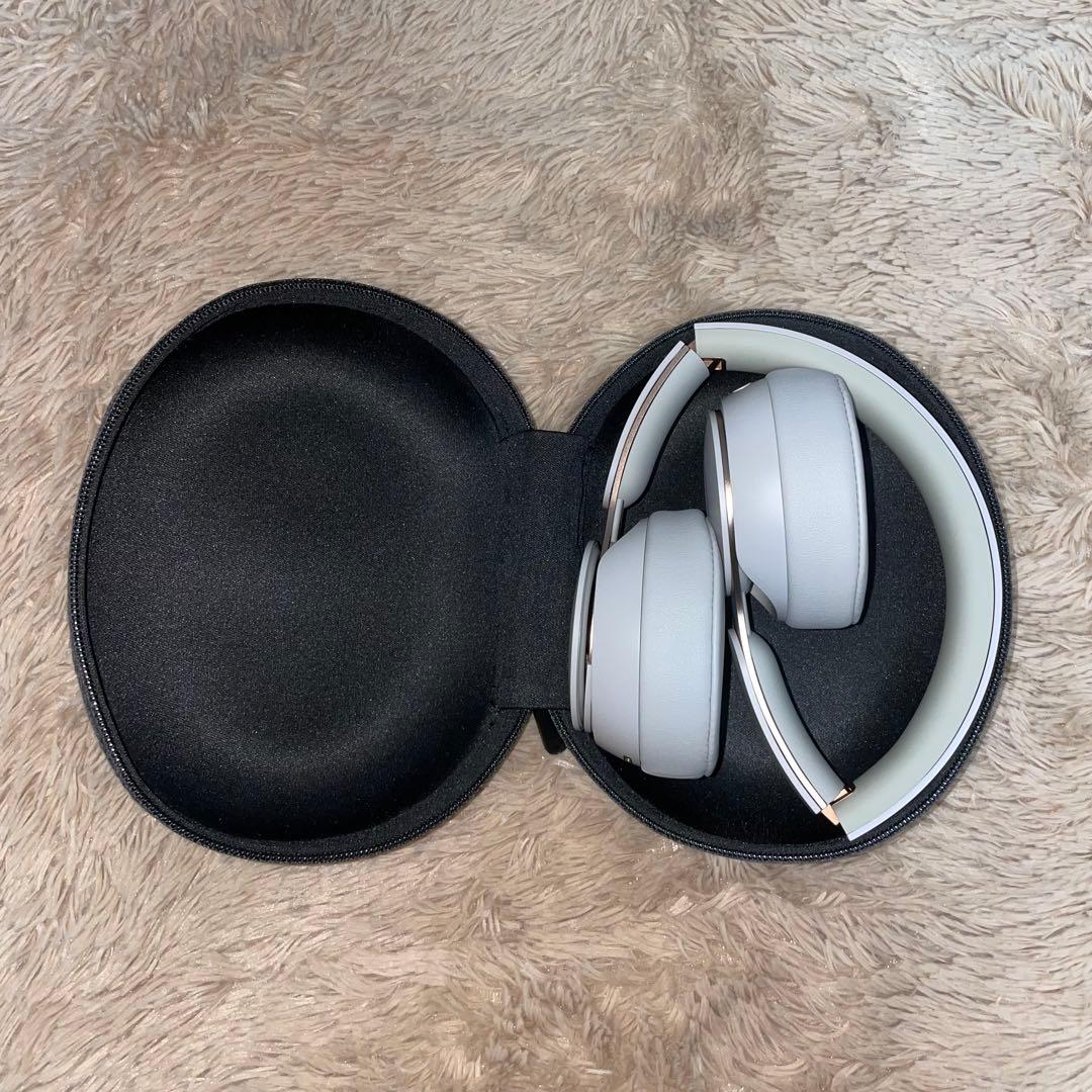 Beats Solo Pro Wireless ノイズキャンセリングヘッドホン