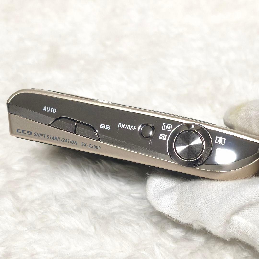 極美品✨ CASIO EXILIM EX-Z2300 ゴールド デジカメ
