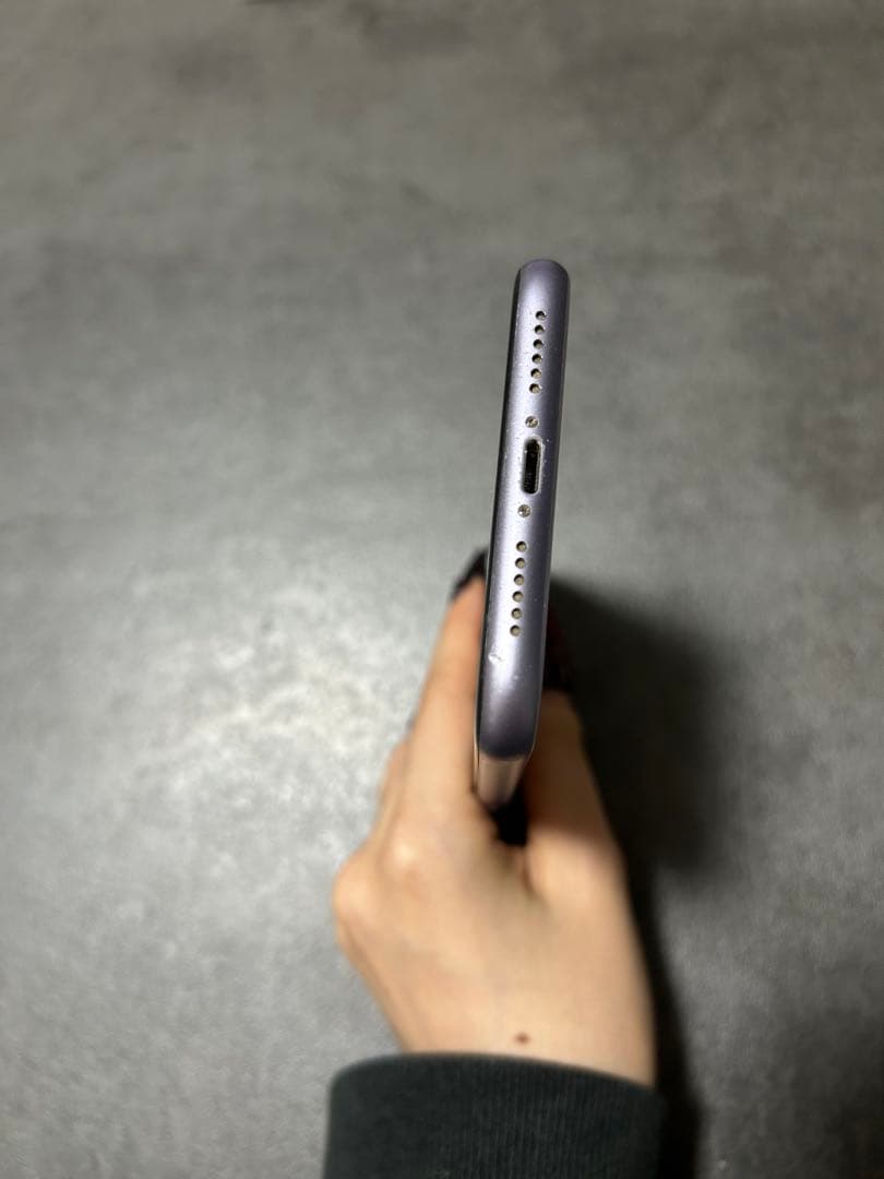 iPhone11 パープル 128GB 本体のみ　SIMロックなし