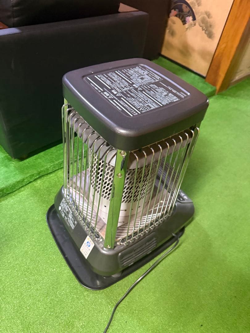 石油ファンヒーター グレー 手動ダイヤル式ジャンク