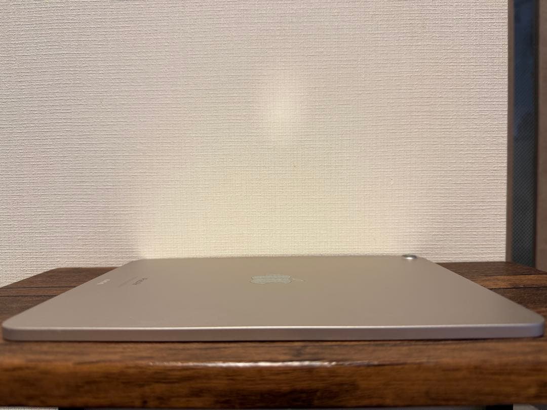 iPad Air第五世代（スターライト）+Apple Pencil