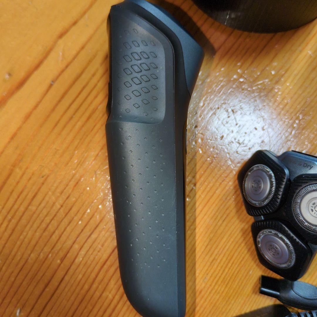 ち*ら様 特価 PHILIPS SkinIQ メンズシェーバー
