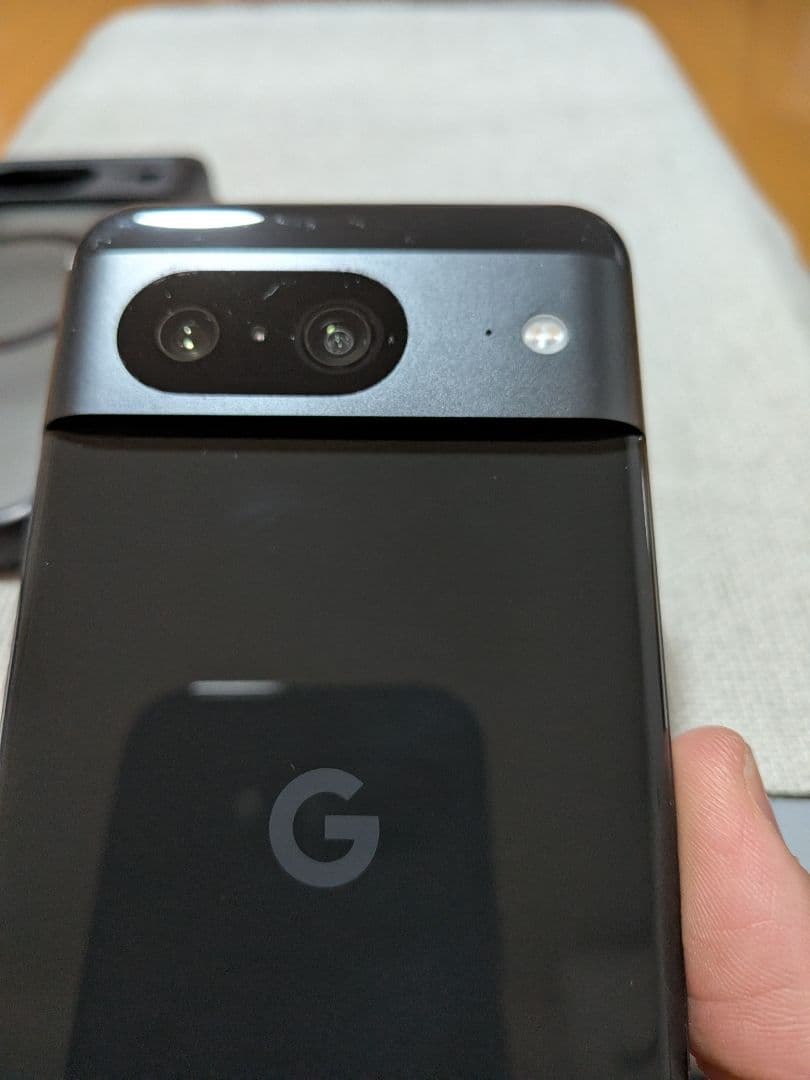 【美品】Google Pixel 8｜付属品完備＋ワイヤレス充電対応ケース付き