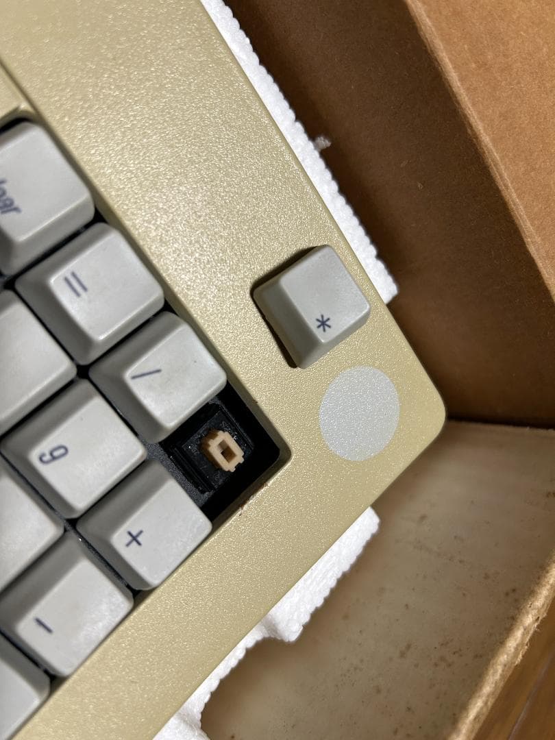 アップル　ADBキーボード　M0116J