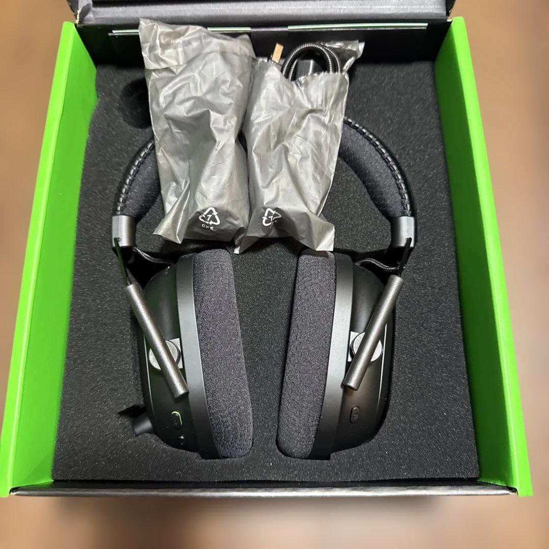 ヘッドホン RAZER BlackShark v2 pro