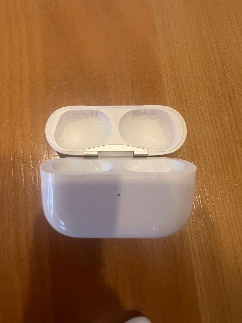 AirPods Pro 本体 ホワイト （第1世代、両耳