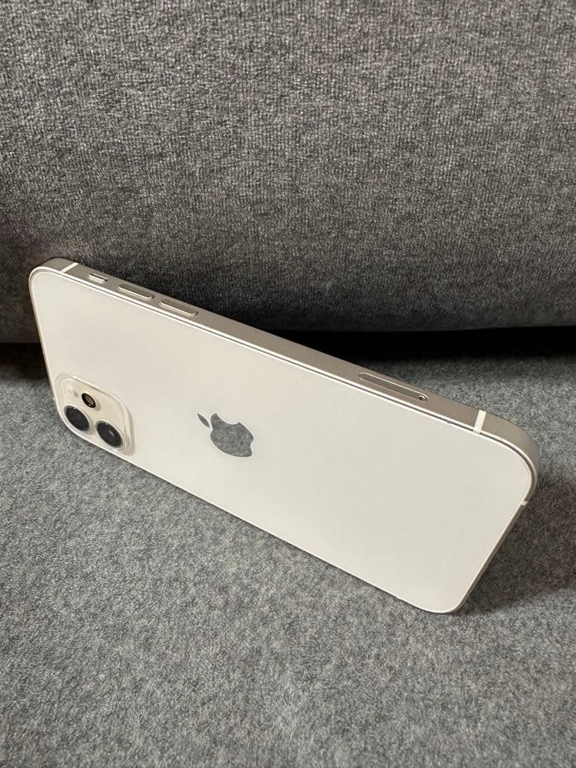 Apple iPhone 12 ホワイト 本体　128GB