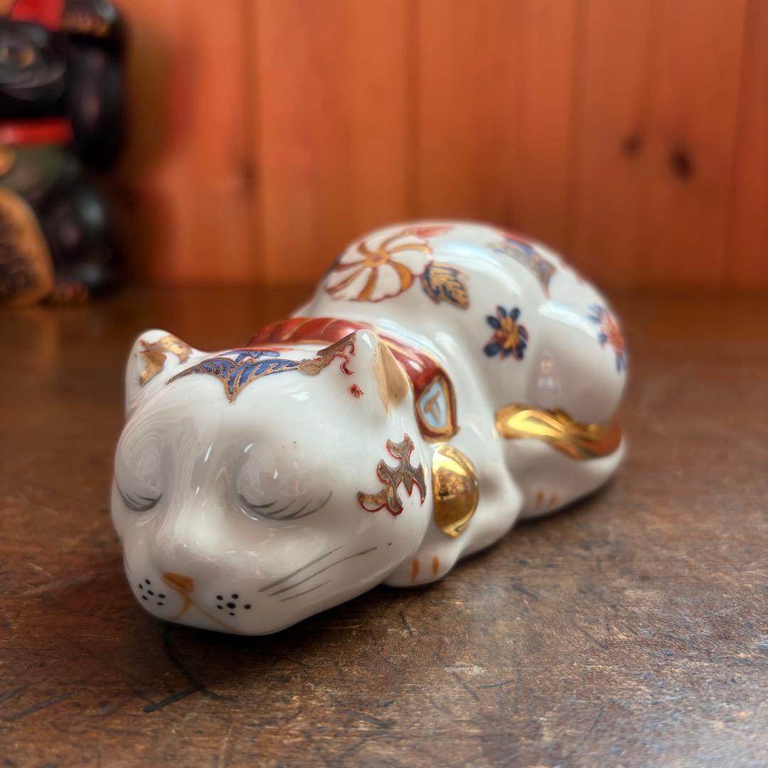 レトロ◇伊万里◇眠り猫◇陶器製◇約13㎝◇ねむり猫
