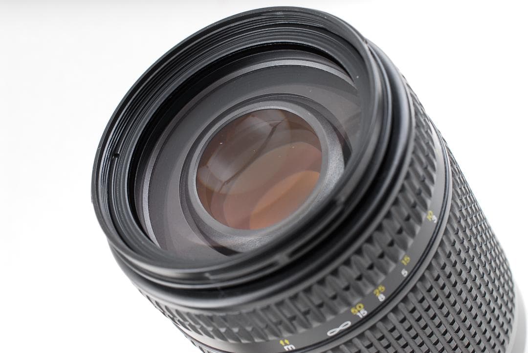 Nikon AF Nikkor 70-300mm f/4-5.6D ED レンズ