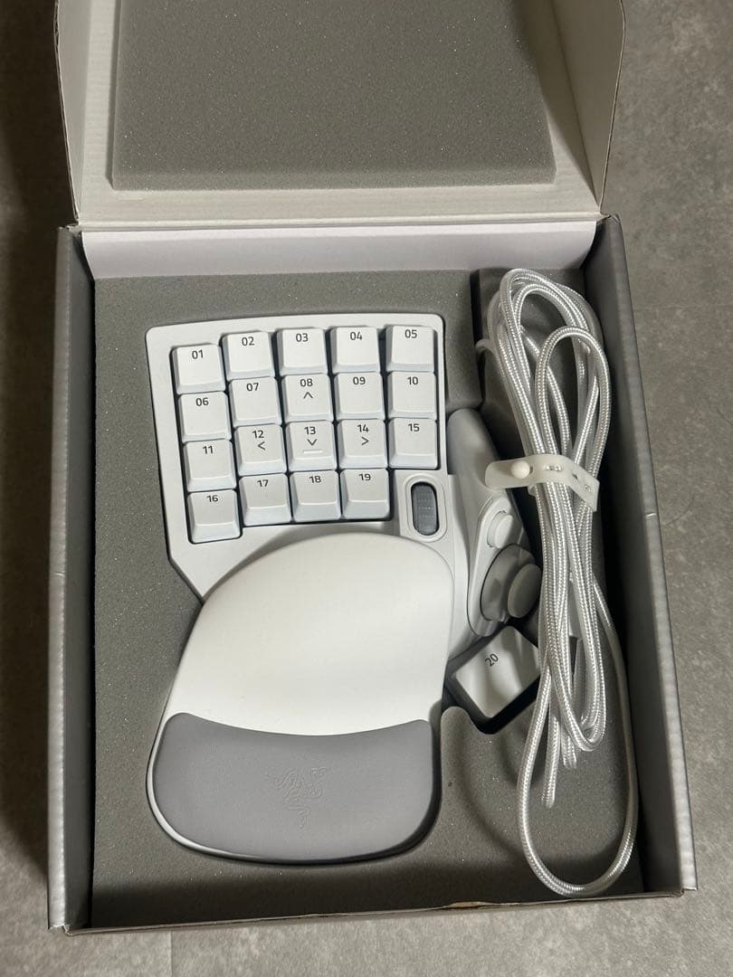 Razer Tartarus Pro ホワイトモデル