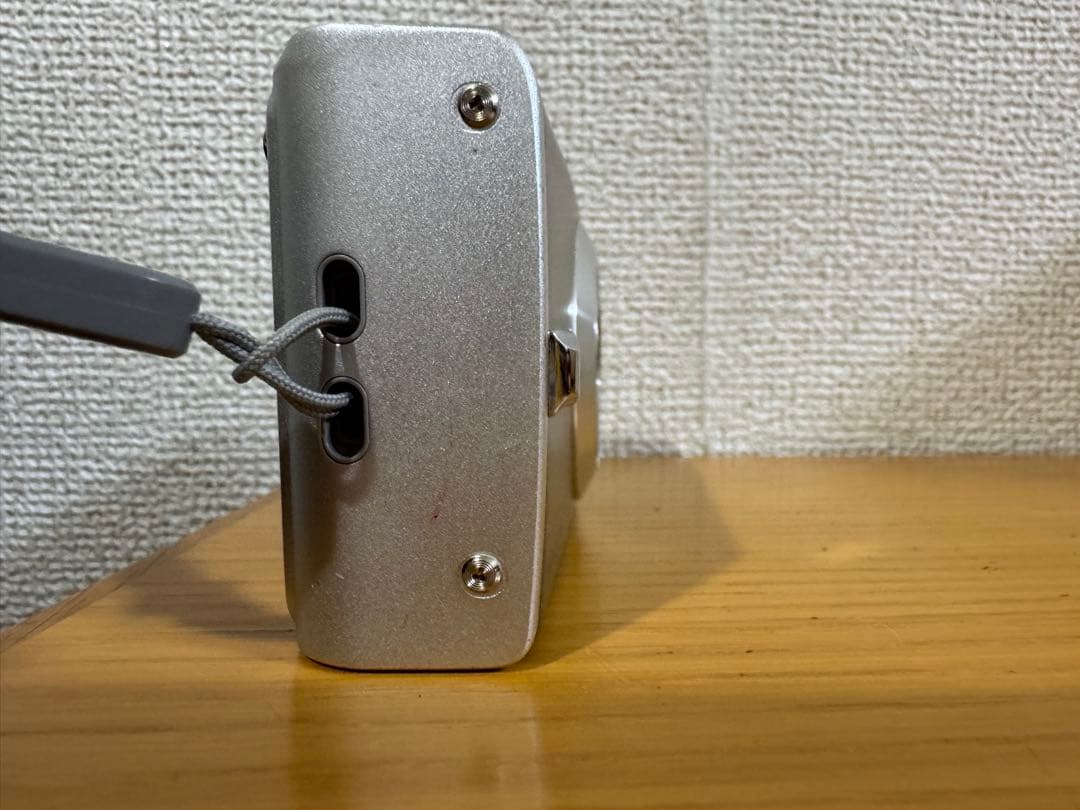 動作品　美品　Fujifilm FinePix F30 デジタルカメラ