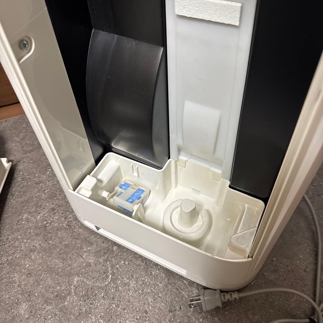 美品！！SHARP 空気清浄機 型番:KI-JS70-W 2019年式