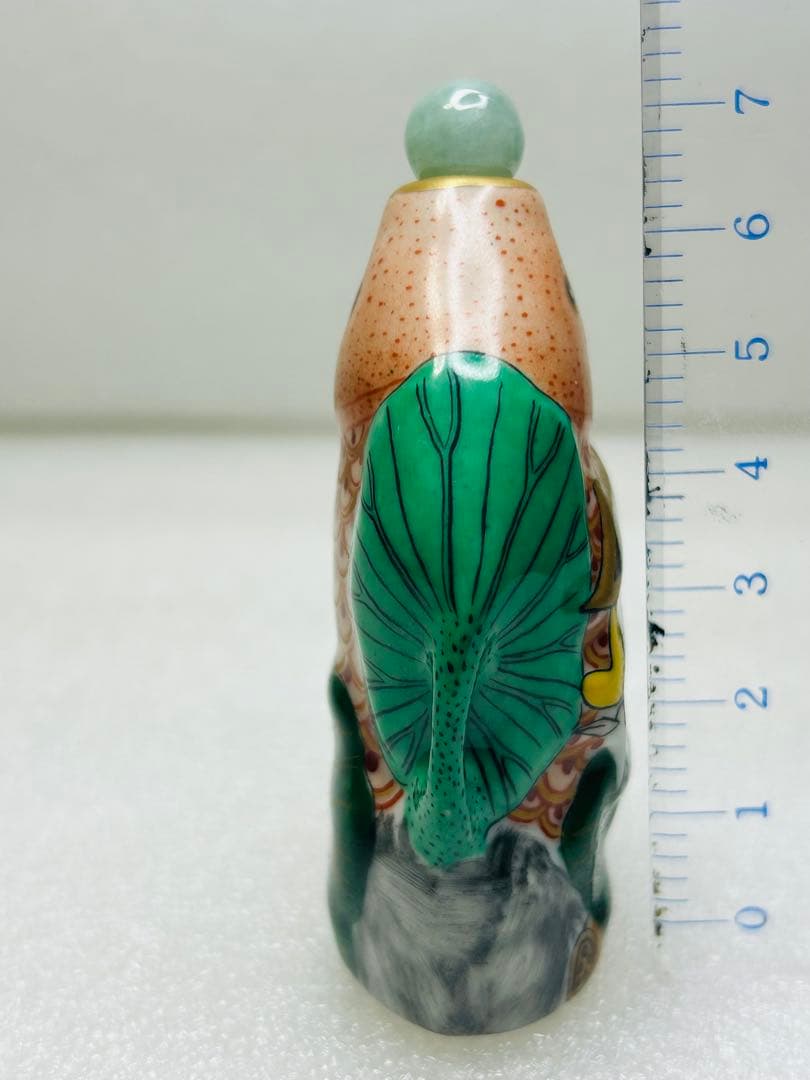 中国 景德鎮 陶磁 手絵 鼻煙壺 鯉魚躍龍門（りぎょ やく りゅうもん）