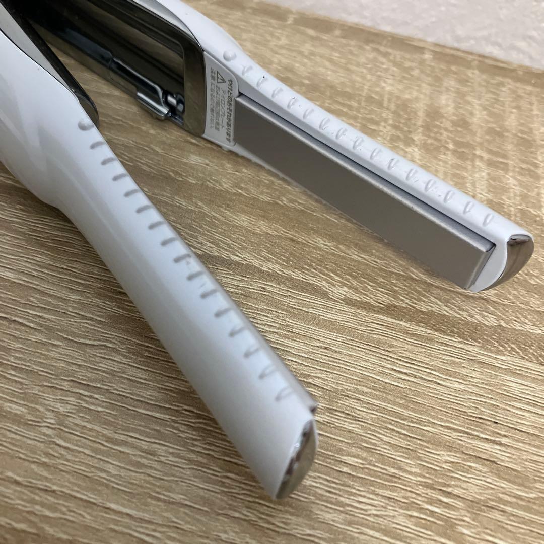 リファ ビューティックフィンガーアイロン ホワイト コードレス