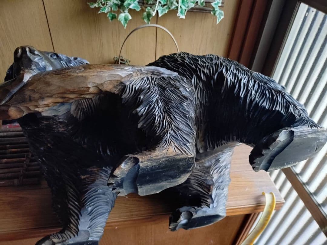 木製クマ彫刻(写真を追加しました)