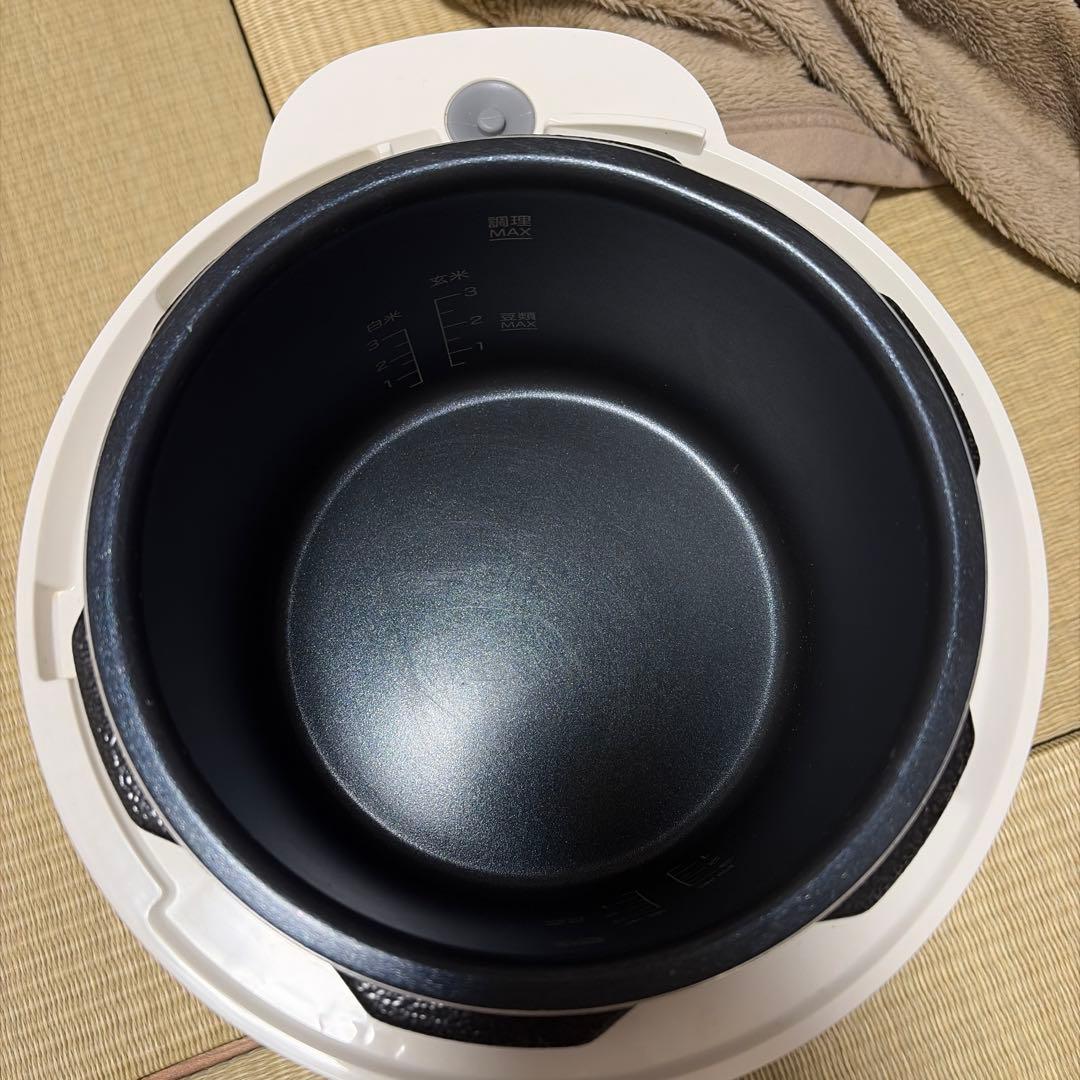 シロカ 自動減圧機能付き電気圧力鍋 おうちシェフ PRO
