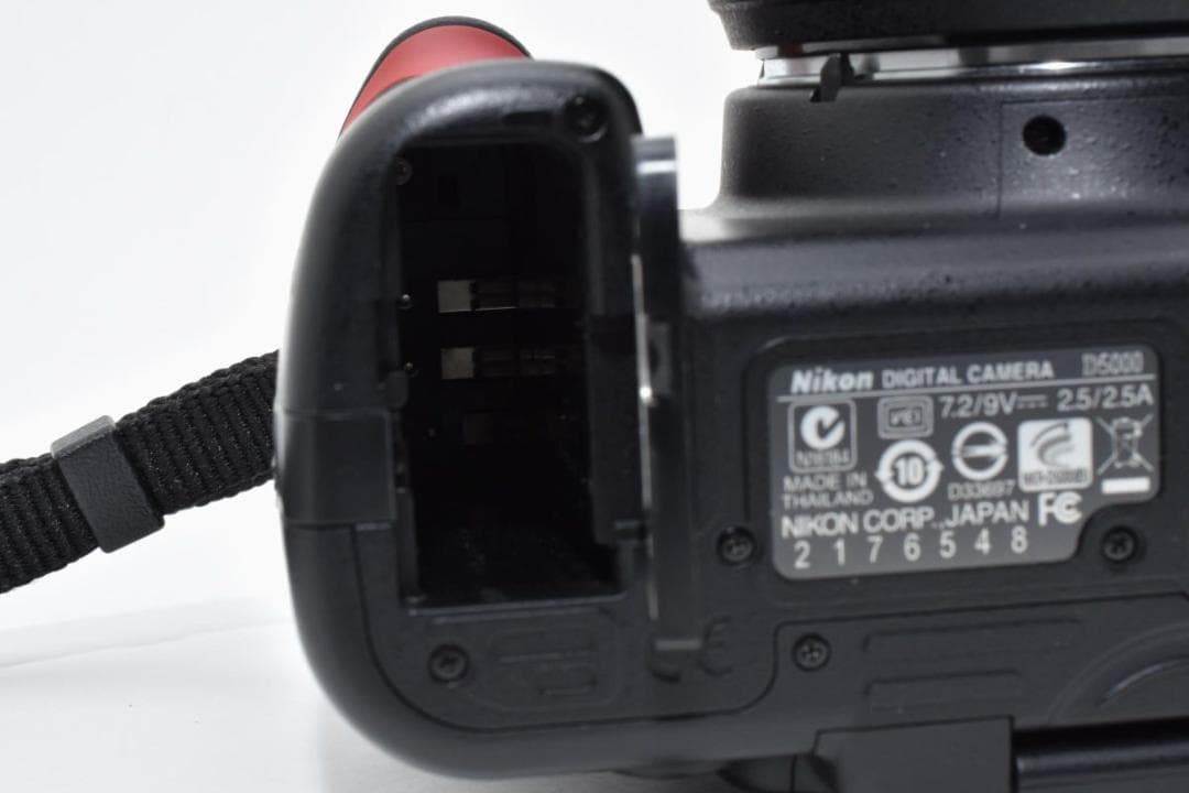 【大人気】 Nikon ニコン D5000 レンズキット デジタル一眼カメラ