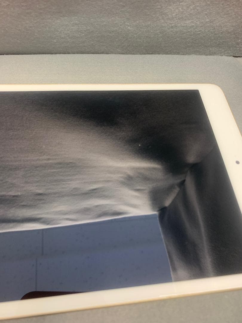 美品 国内版 iPad mini 第3世代 16GB Wi-Fi版 ゴールド色