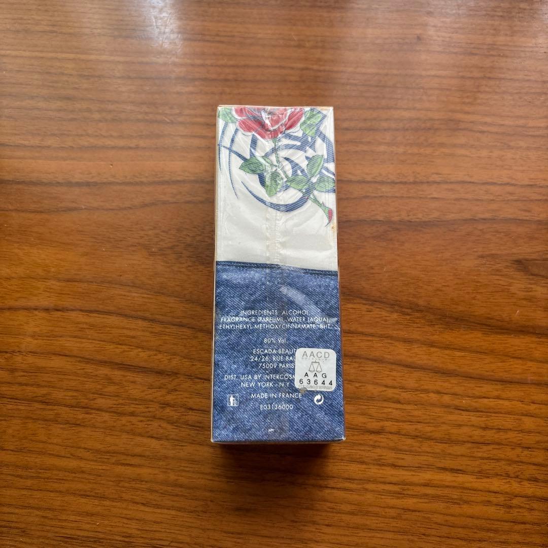 未開封新品　ESCADA IBIZA HIPPIE オードトワレ 30ml