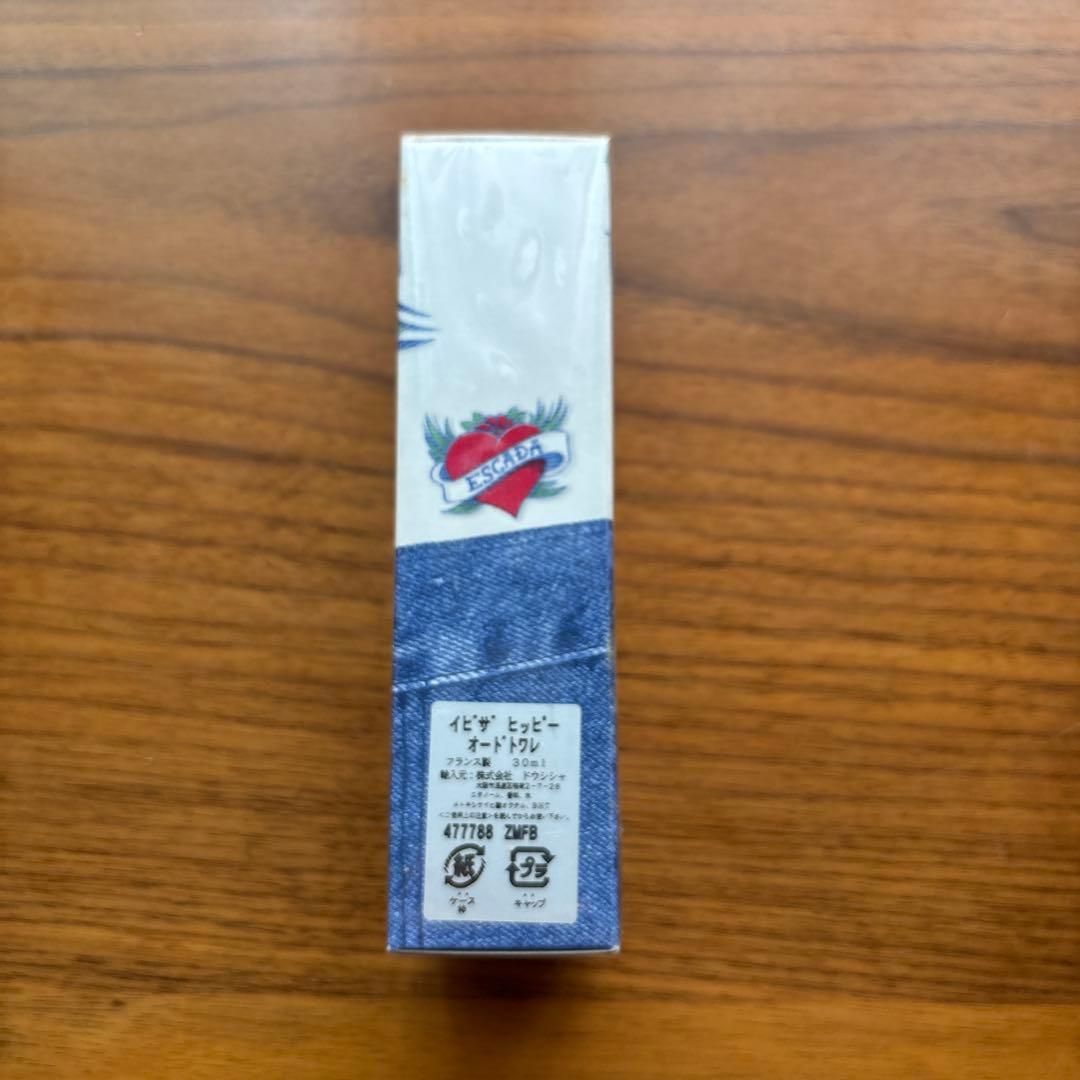 未開封新品　ESCADA IBIZA HIPPIE オードトワレ 30ml