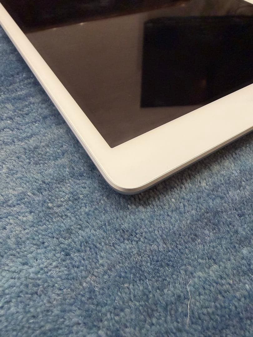Apple iPad (第8世代) 32GB 美品
