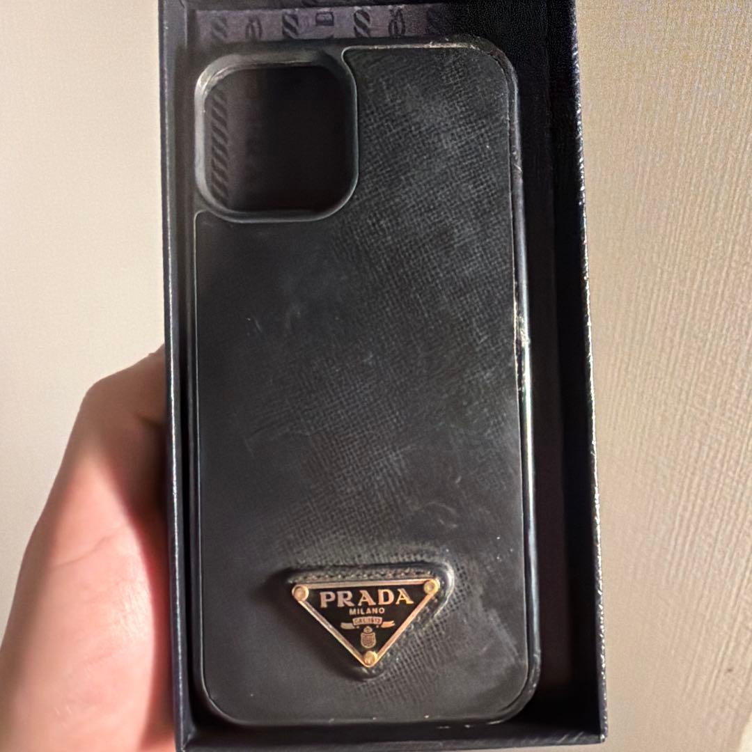 正規品 PRADA iPhone12 レザー スマホケース ブラック