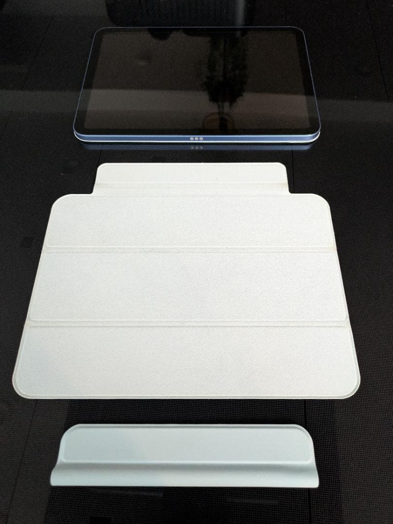 iPad 10.9\" 64GB Wi-Fi 青 本体 + キーボード + カバー
