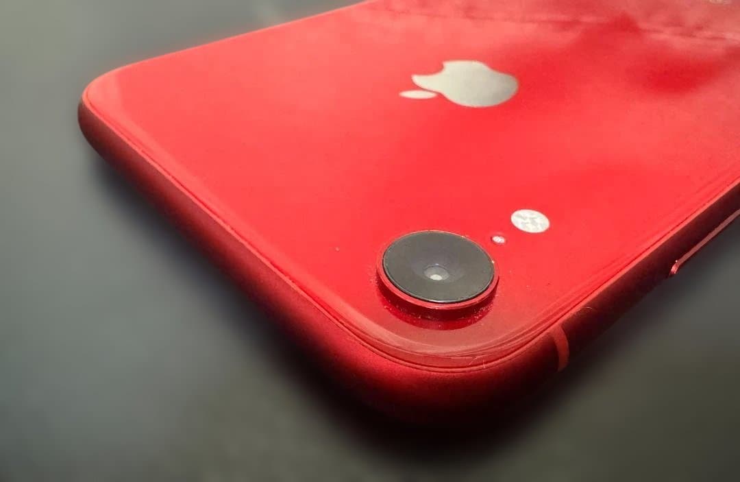 iPhone XR (PRODUCT)RED 64GB　充電スタンド等おまけあり