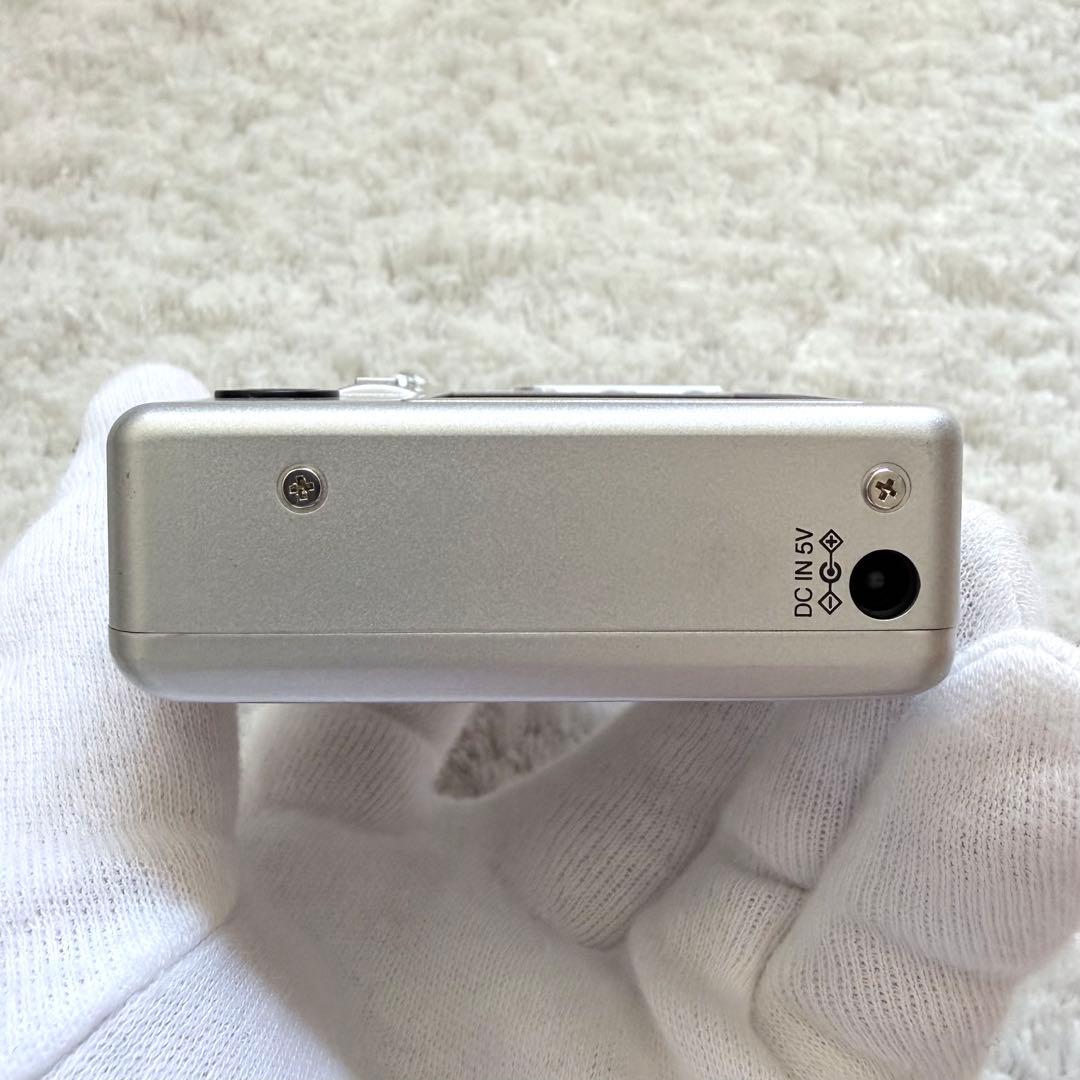 極上品【動作品】FUJIFILM 富士フイルム FinePix F440 レトロ