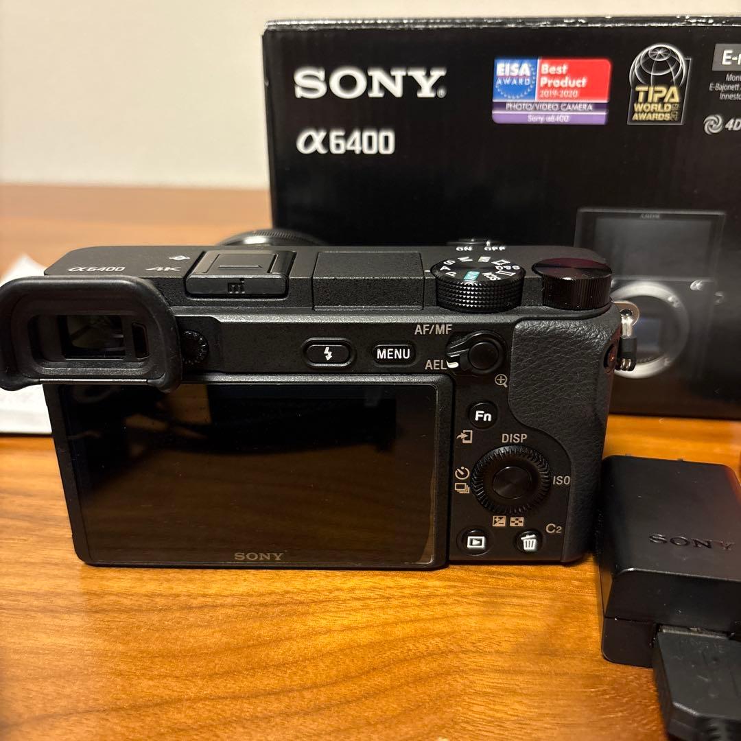 値下げ中！SONYα6400ボディSONY E20mmF2.8単焦点レンズセット