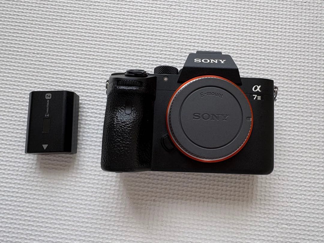 Sony α7 III ミラーレスカメラ