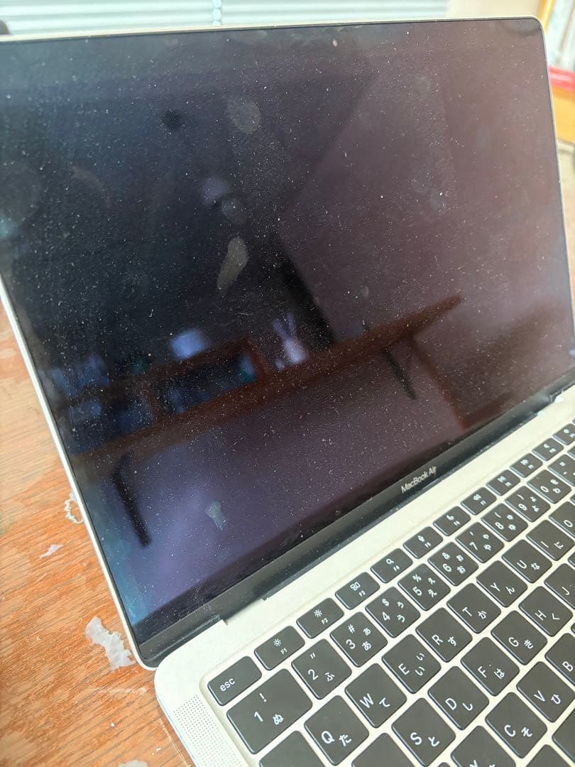 MacBook Air M1 8GB 256GB バッテリー